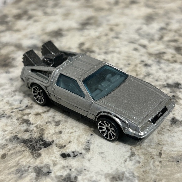 1981-1983‎ DeLorean Time Machine Collectible 1/64 Scale Diecast Hot Wheels